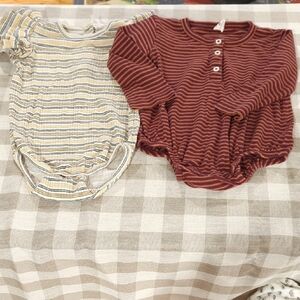 2T Kate Quinn- Striped Long-Sleeve bodysuit and short sleeve ruffle onesie